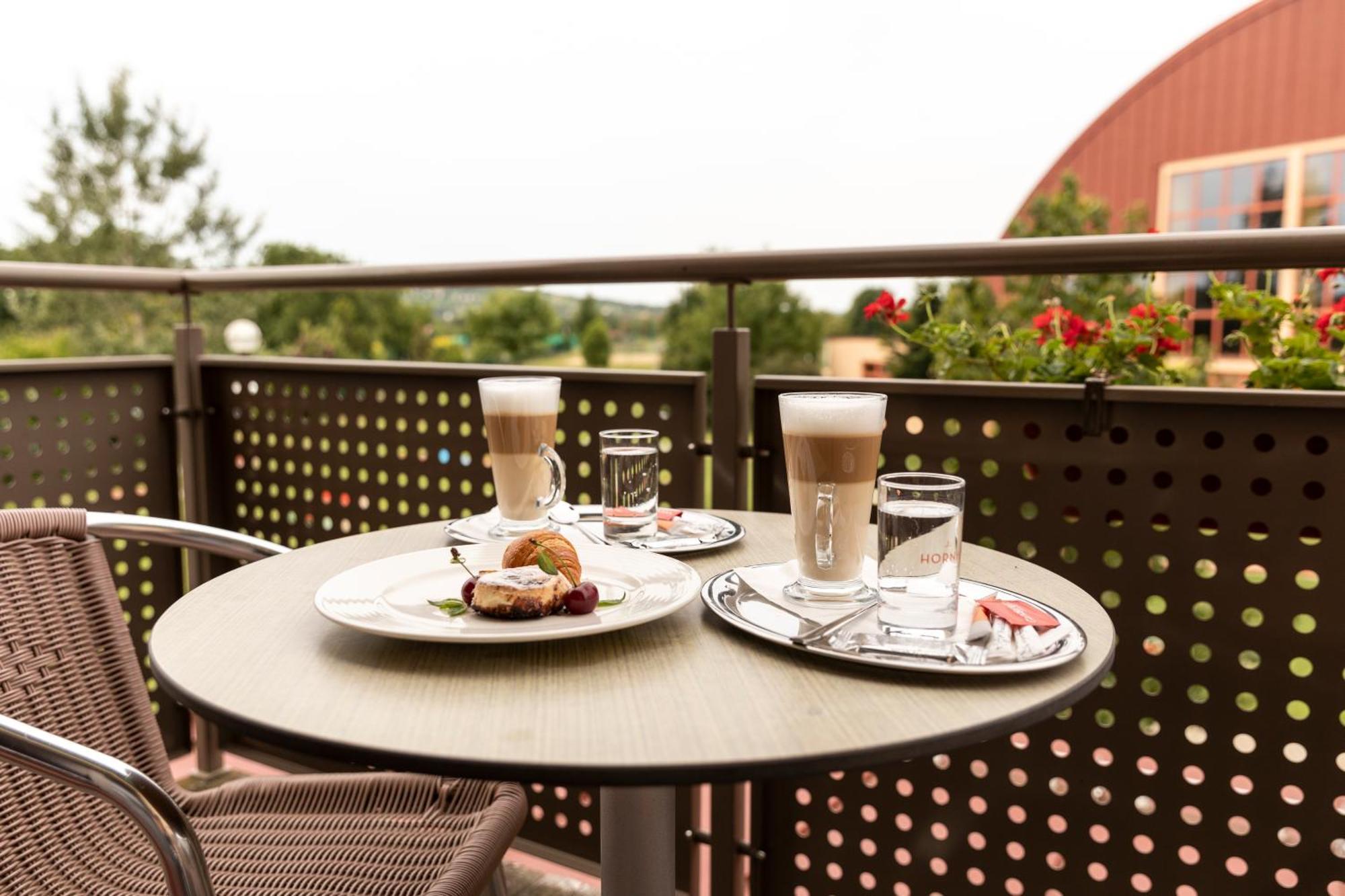 Vulkan Wellness Hotel & Camping Celldomolk Exterior photo